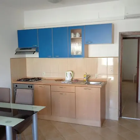 Apartman2 L&k זאדאר